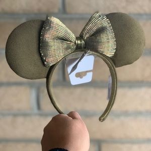 Disney olive green Minnie Mouse ears